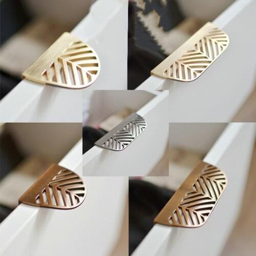 Modern Nordic Simple Light Luxury Handle Leaves Invisible Cabinet Wardrobe Furniture Drawer Handle Zinc Alloy