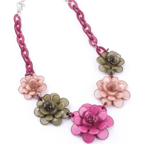 GuanLong 2021 New Acrylic Flower Pendants Necklaces for Women Colorful Vintage Necklace Summer Girls Fashion Jewelry Wholesale