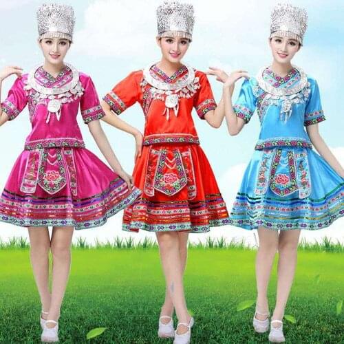 Classical Traditional Miao Dance Clothes for Women Miao Traditional Hmong-clothing China National Dress with Hair Accessory