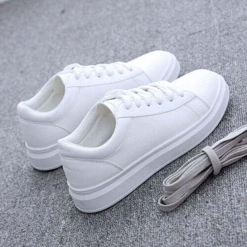 Girls Sneakers 2021 Autumn New Solid Color Student Flat Sports Shoes Tide PU Breathable White Shoes Ladies Casual Shoes