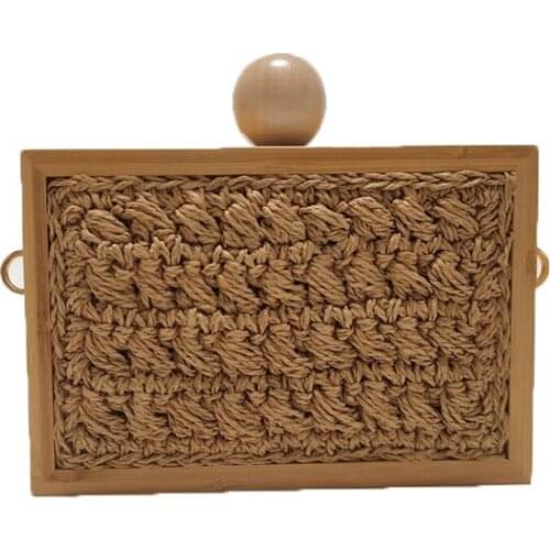 Women Rattan Straw Bag for Women Tassel Shoulder Crossbody Bag Beige Box Straw Bags for Wicker Bags with Chains Summer Beach