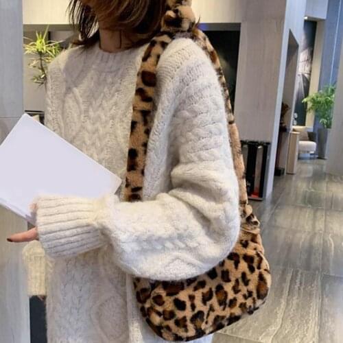 Fluffy Women Shoulder Bag Winter New Plush Leopard Handbag Small Fashion Print Crossbody Bag Soft Casual Messenger Bag