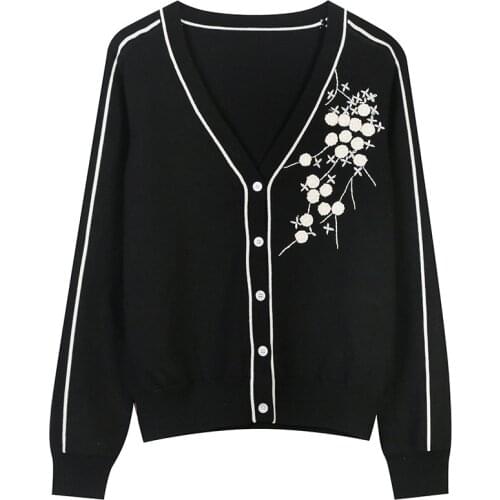 Vintage Sweater Cardigans Women Casual Knit Tops Long Sleeve Outerwear Sexy V-Neck Jersey Floral Embroidery Korean Style Clothes