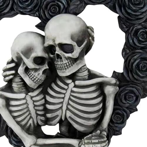 Gothic Skeleton Lovers Embracing on Black Rose Wreath Wall Sculpture Wall Hanging Romantic Goth Valentines Day Gift Home Decor