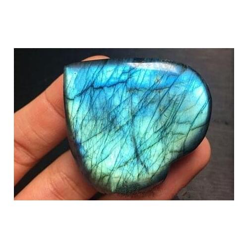 Natural crystal pull long stone moonlight stone heart ，labradorite crystal heart stone ，heart for home collectible