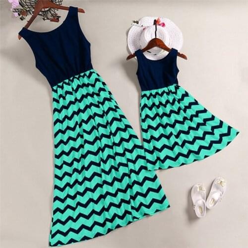 Mother daughter dresses striped 2019 family matching clothes clothes striped mom and daughter dress kids child outfits C0222