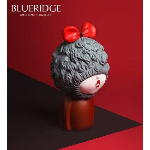 Modern Girl Gorgeous Sweet Young Girl Statue Home Decoration Crafts Miniatures Modern Artware Desktop Decor Sculpture Gift