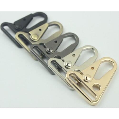 Gold metal dog clip hook ,snap hook (4.2cm x 2.3cm), Metal Clip, handbag hook, Sprung Swivel Trigger Hook