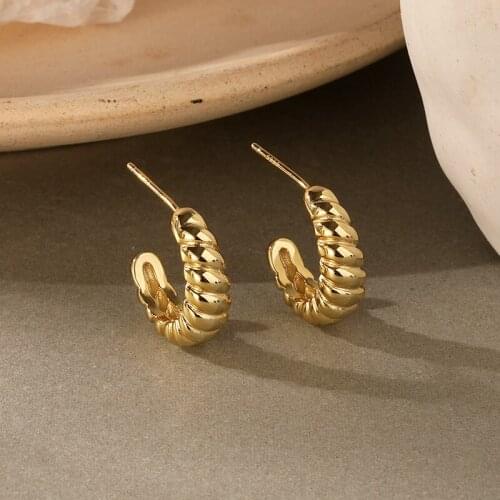 Silvology 925 Sterling Silver Twist Croissant Stud Earrings for Women Elegant Nordic Style Fashion Earrings Minimalist Jewelry