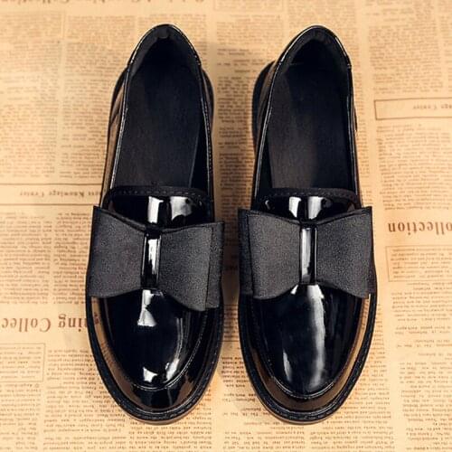 British Female Black Flats Brogues Shoes Bow Loafers Womens Shoes 2020 Spring Summer New Patent Leather Oxford Shoes For Woman