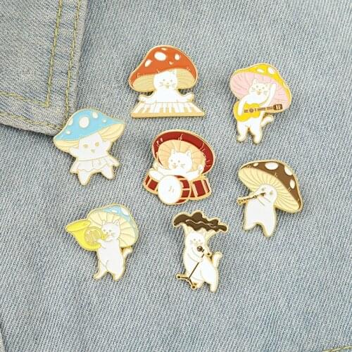 Fashion New Creative Cartoon Cute Color Mushroom Playing Piano Brooch Ins Tide Mushroom Concert Wild Backpack Badge Accessories