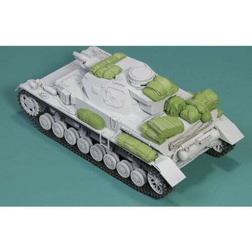1:35 Resin Figure Model Kit Unassambled Unpainted B202(NO TANK)