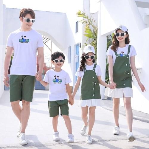 2021 Summer Family Matching Outfits Mother Daughter Dress Dad and Son Cotton T-shirt &Shorts Family Look Holiday Couple Outfits