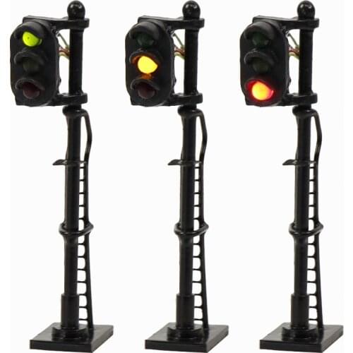 3pcs Model Railway 1:150 Red Yellow Green Block Traffic Signals N Scale 3.8cm Traffic Light Black Post with Ladder JTD1508GYR