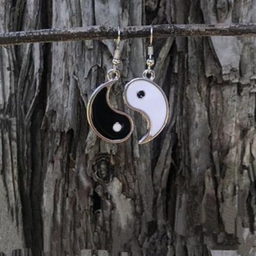 White and black Mismatched YIN YANG EARRINGS Minimalist Unique Cute Hippie Girl Jewelry Taijitu Symbol earrings