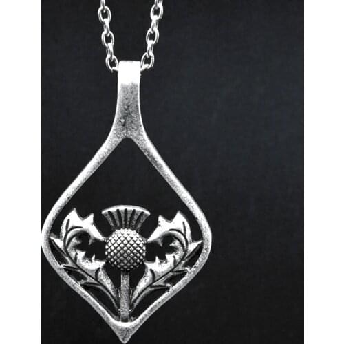 10pcs Vintage Silver Thistle Oval Pendant Scottish Emblem Necklace National Symbol Of Jewelry SGL271-10