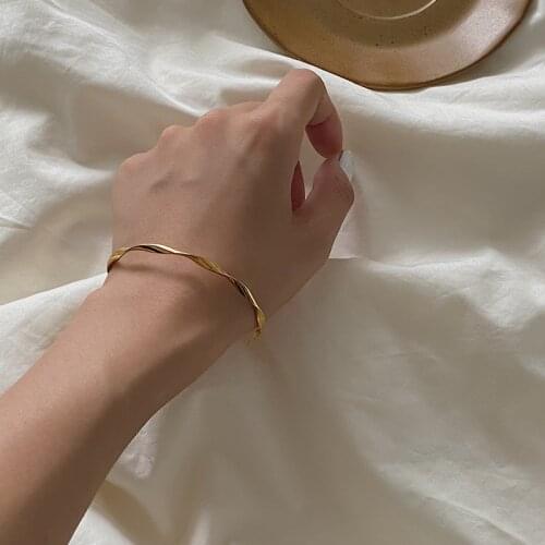 Perisbox Gold Color Wave Shape Twisted Bangles Thin Geometric Bangles for women Minimalist Open Bangles Adjustable 2020 Jewelry