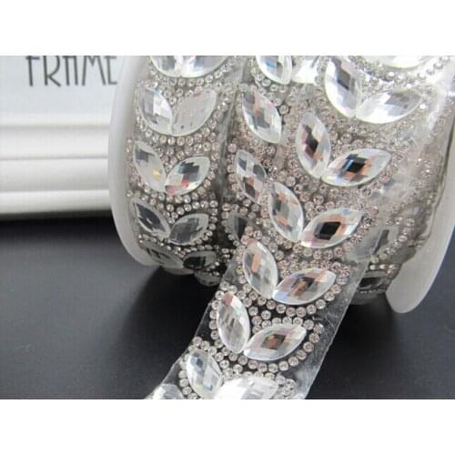 1Yard Clear Rhinestone Applique Trim Garments/ Shoes/ Bags Costume Trim Wedding Bridal Accessories Iron on Trimmings 2.8cm