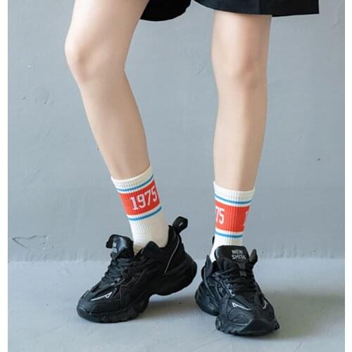 1Pair Fashion White Cotton Womens Socks Letter Patterned Harajuku Casual Breathable Sports Long Sock Female Numbers Socks