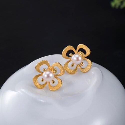 100% S925 Sterling Silver Ethnic creative design National style generous hollow petals pearls stud earrings femalewholesale