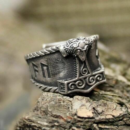 Vikings Good Luck Rune Mjolnir Alloy Thor Hammer Northern European Ring Mens Amulet Fashion Punk Jewelry Gift Boys