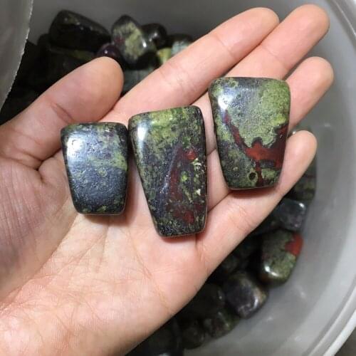 3pcs Natural minerals dragon blood stone healing crystals massage stone as pocket lucky gemstone home decoration