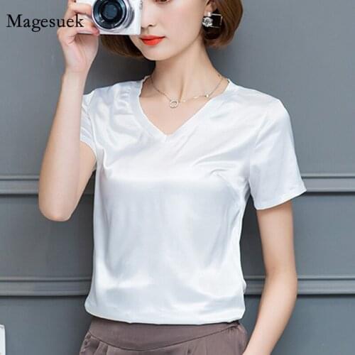 Satin V-neck Short Sleeve Tshirt Summer Ladies Casual Tee Shirt New Loose Silk T-shirt Black White Basic Tops Clothing 4605 50