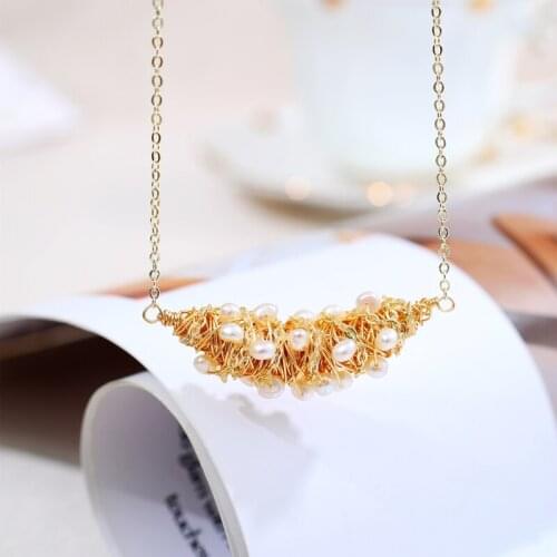 DAIMI Pearl Necklace Horns Pattern 4-5mm Natural Baroque Pearl Pendant Necklace For Women