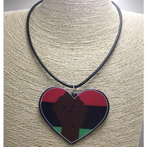 2017 Newest Heart Fist Wooden Pendant Necklace
