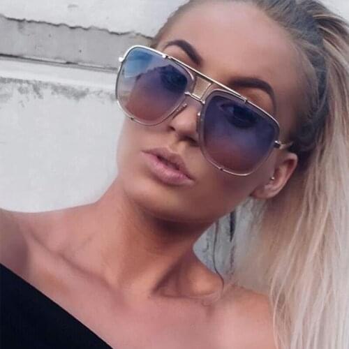 2018 Trending Square Luxury Metal Sunglasses Women Flat lens Pink Sun Glasses Female UV400 Men Vintage Fashion Unisex Men Gafas