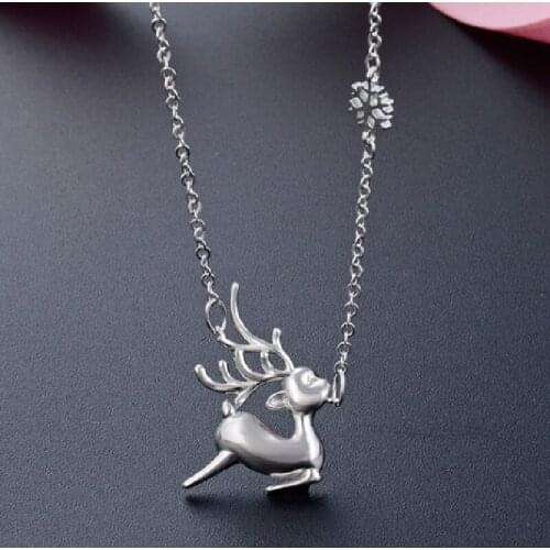 New S925 Sterling Silver Necklace Fashion Creative Deer Pendant Clavicle Necklace Ladies Jewelry