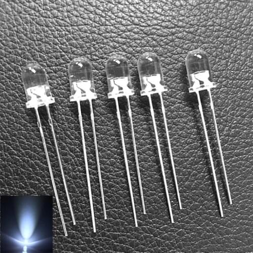 100Pcs LED 5mm Diode Round Flashing white /Yellow Blinking Candle Light Transparent LED Emitting Diode Bulb like candle flashing