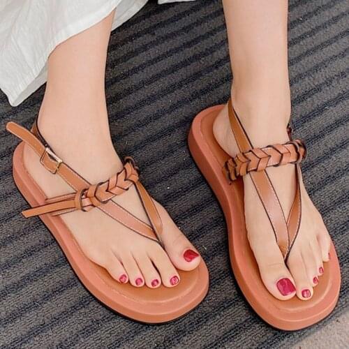 Womens Flat Sandals Clip Toe Thick Heels Ladies Fashion Buckle Pumps Shoes Serpentine Women PU Weave Shoe Female Footwear 2021