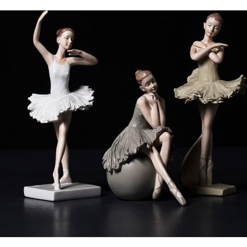 Modern minimalist creative beautiful cute ballet girl small decoration female birthday gift new year desktop decorations