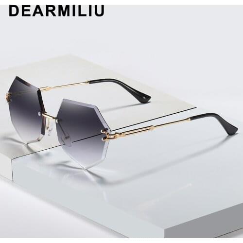 DEARMILIU Women's Sunglasses Round