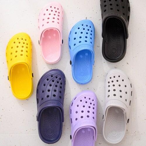New summer couple slippers sandals outdoor non-slip hollow womens hole shoes drifting garden shoes beach shoes