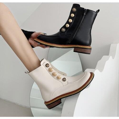 2021 Women Metal Decoration Ankle Boots Autumn Winter Female Zip Patent Leather Shoes Ladies Fashion Sewing Footwear Plus Size