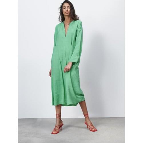 The summer of 2021 new solid color loose dress popular lace V-neck dress women elegant long-sleeved party dress