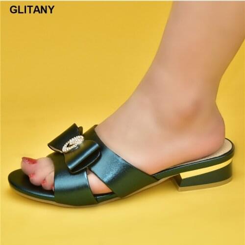 Latest 2021 Fashion Women Wedding Shoes Bride Plus Size Women Shoes 43 Ladies Shoes and Sandals Party Pumps with Rhinestone