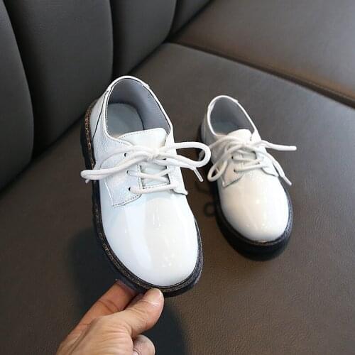 New Kids Leather Shoes Wedding Dress Shoes for Boys Girls Children Soft Bottom Lace Up Performance Shoes Fashion Sneakers E255