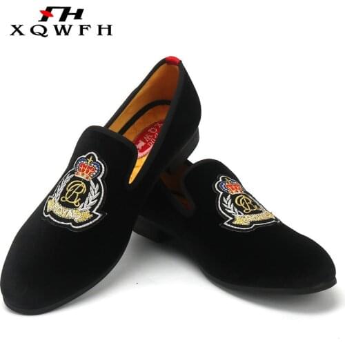 Men Red Shoes Embroidery Crown Mens Party and Wedding Dress Shoes Fashion Comfortable Breathable Mens Casual Shoes