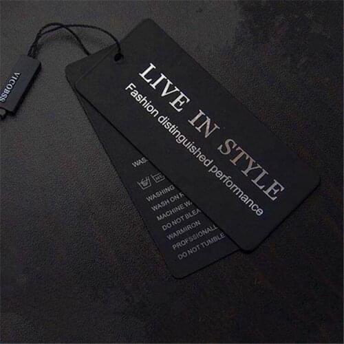 New fashion customized high quality 600gsm black paper with hot silver stamping tags, OEM high-grade garment labels tags