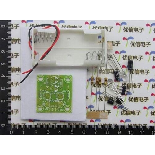 Free Shipping!!! Transistor / multivibrator / simple LED flash flashing lights circuit kit / parts module sensor