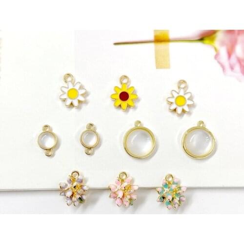 Spring and summer new girl jewelry cute literary flower shape pendant DIY earrings earrings homemade jewelry accessories