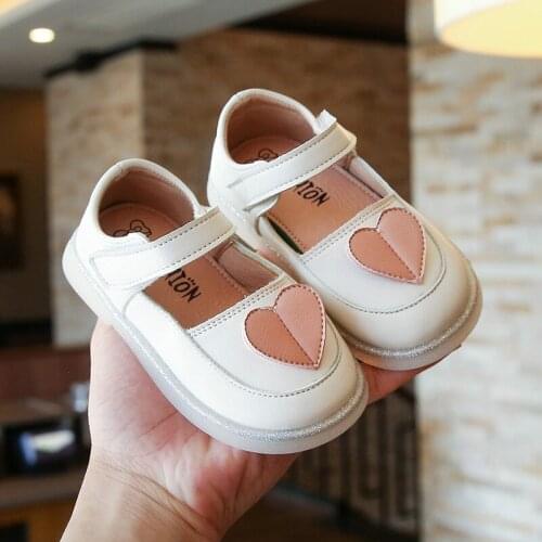 2020 Girls Shoes cute loving heart Ankle Strap Princess Shoes New Buckle Leather babay Shoes Toddlers Anti-Slip pery Kids Shoes