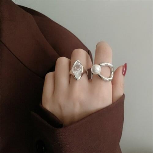 AOMU European Silver Color Metal Imitated Pearl Hollow Ring Irregular Geometric Open Stitching Rings for Women Party Accessories