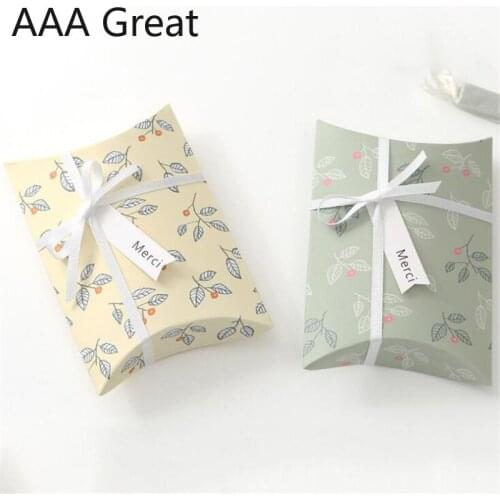 50Pcs/Lot Paper Pillow Candy Box Wedding Favors Gift Candy Boxes Home Party Birthday Supply Flowers Christmas Decoration Packing