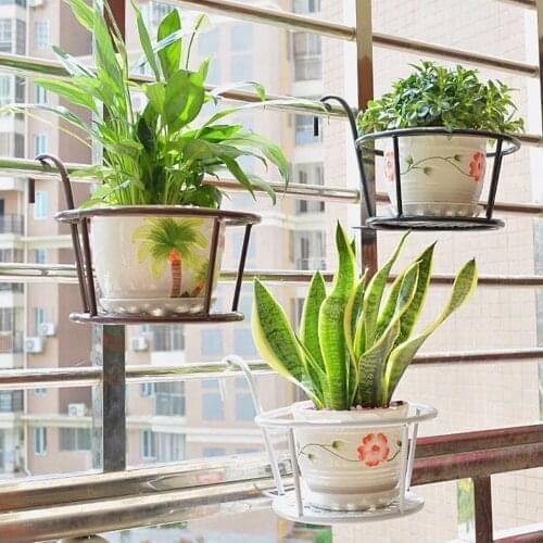 Iron Art Flower Pot Hanging Baskets Balcony Hanging Plant Round Racks Railing Fence Outdoor Window Bonsai Stand Garden Decor