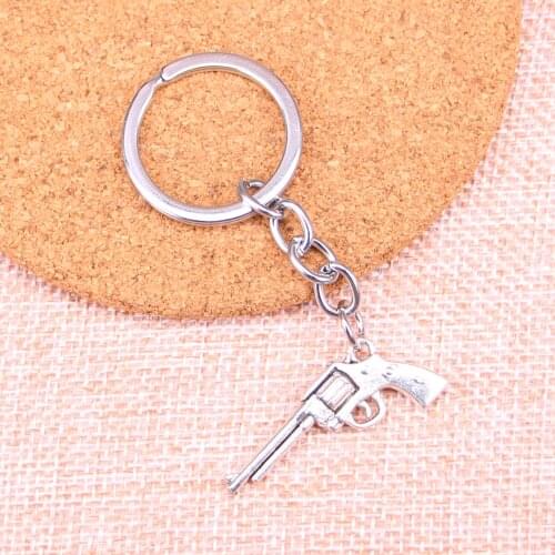 20pcs machine gun assault rifle Keychain 35*15mm Pendants Car Key Chain Ring Holder Keyring Souvenir Jewelry Gift