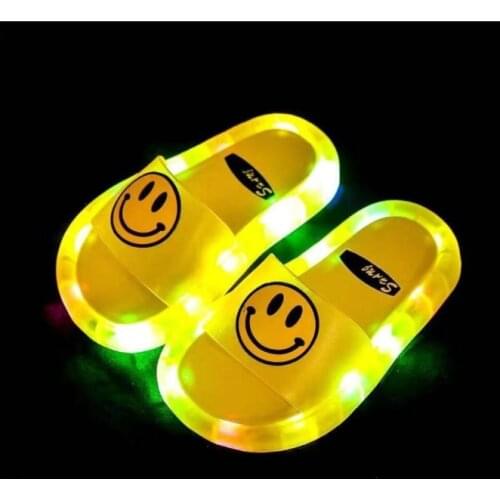 Childrens LED Slipper Luminous Jelly Summer Girls Slippers PVC Cartoon smile Beach Sandals Kids Home Bathroom 2021 Footwear